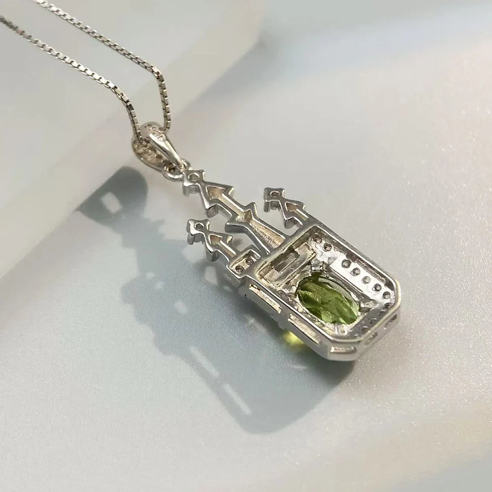 Gioiellieri Natural Peridot Pendant with S925 Sterling Silver for Women Elegant Green Gemstone Necklace Jewelry August Birthstone Gift