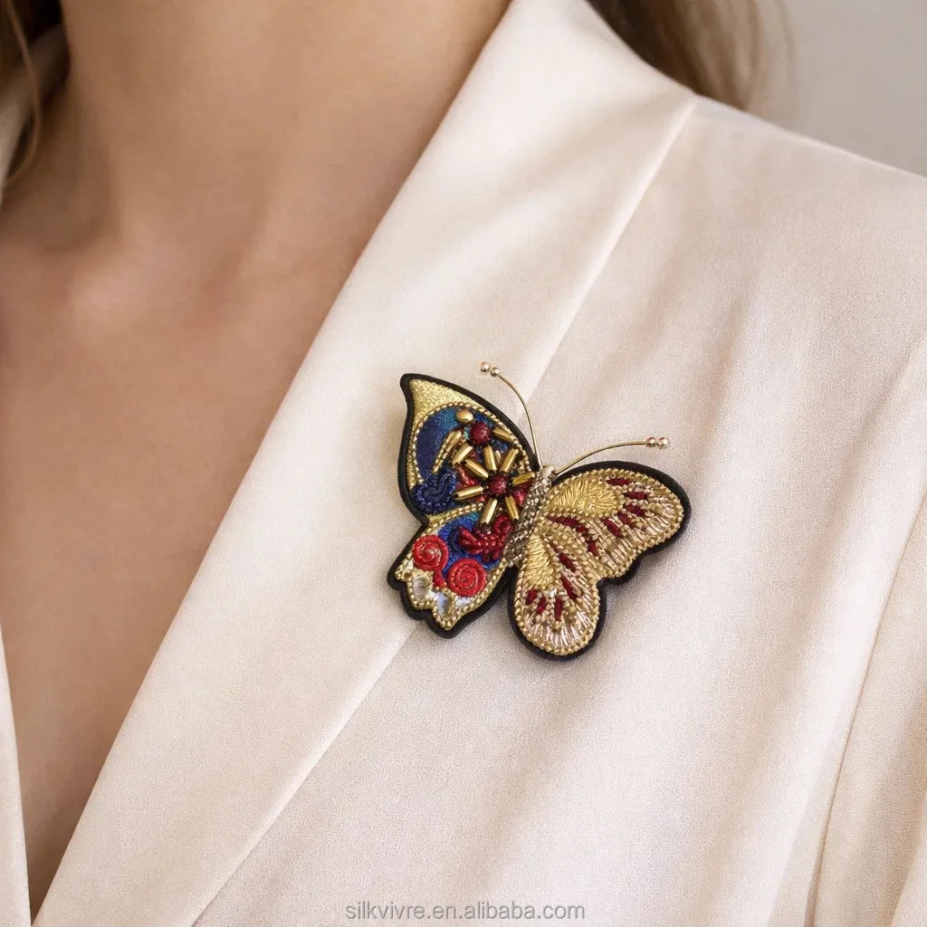 Hand Embroidered Silk Butterfly Brooch Yunjin Fudie Square Shape Brocade Art Pin Luxury Home Decoration for Women
