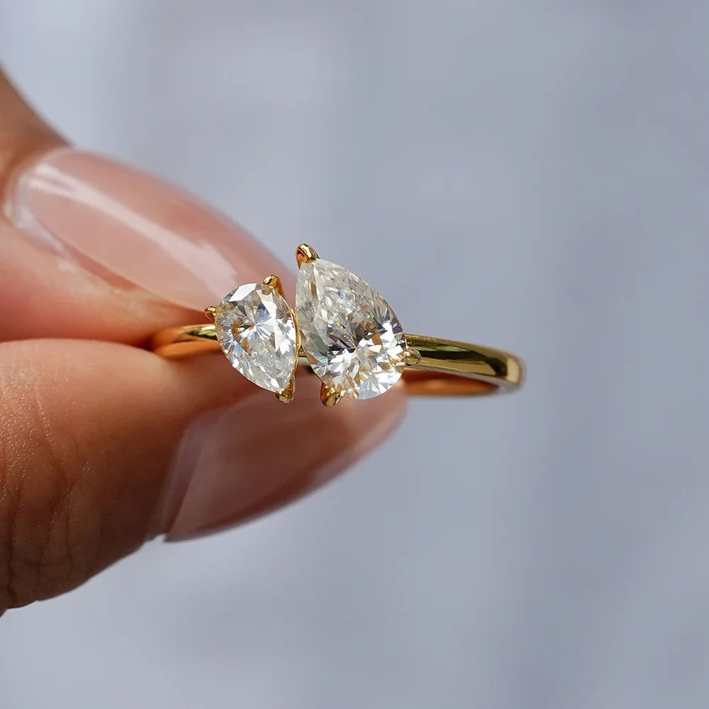 Simple Fashion Women's Pear Cut 1.5CT 2pcs Diamond VVS GRA Moissanite Fine Rings Jewelry 925 Silver Gold Plated Toi Et Moi Rings