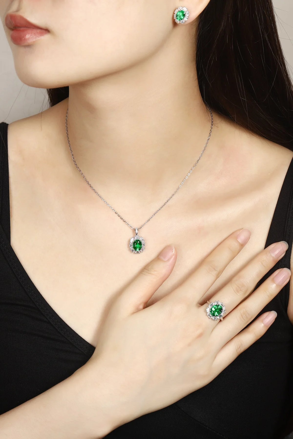 Gemfiori Custom Ladies' Bridal Jewelry Set Sterling 925 Silver Lab Grown Emerald Ring Necklace Earrings Vintage Wedding Engagement Gift
