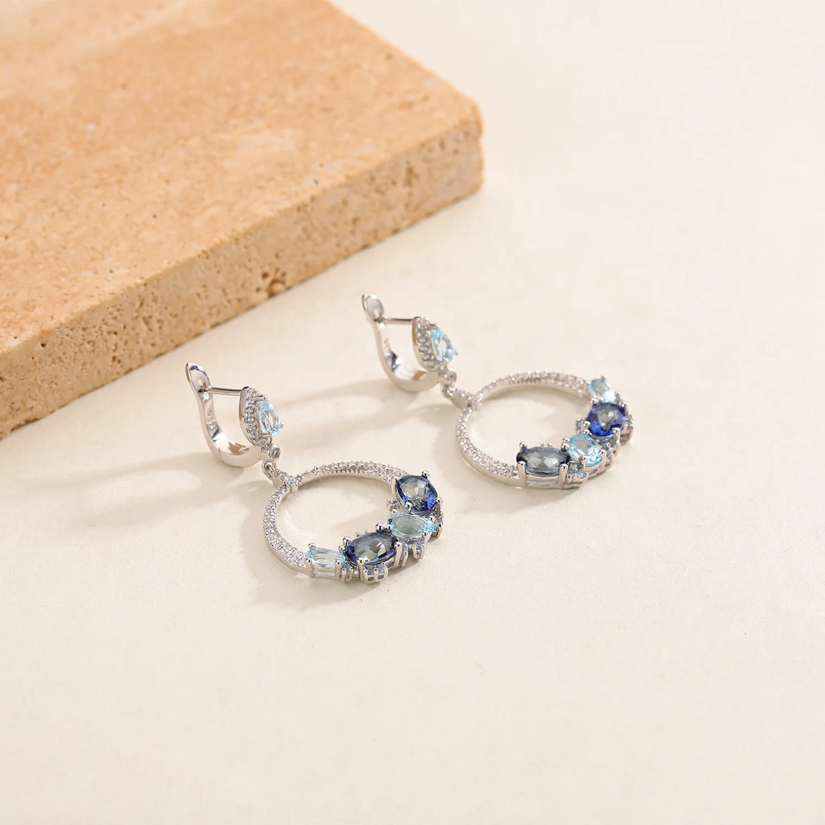 ArtistA C3080 Abiding Hot Sale Silver Jewelry 925 Sterling Clear Mystic Quartz Blue Topaz Dangle Hoop Earrings for Girls