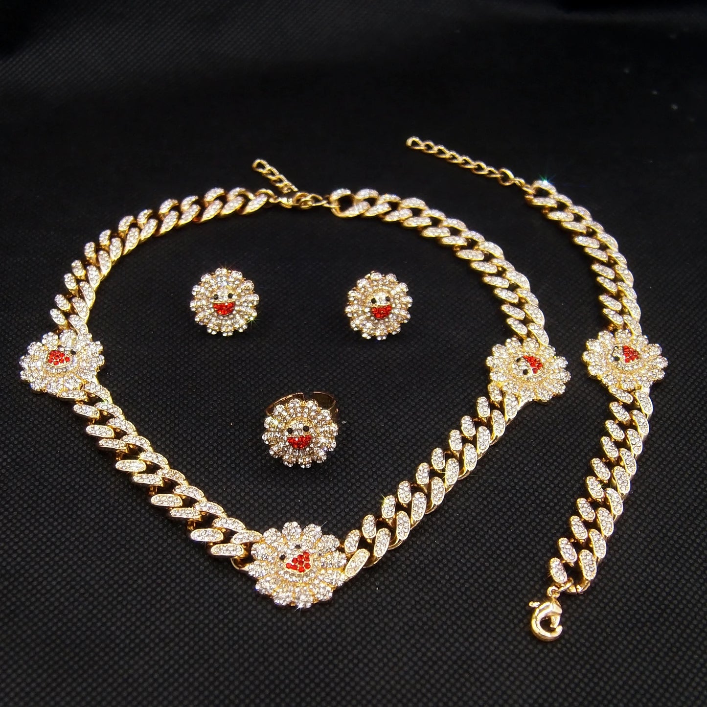 Zhuerrui Gypsophila Hip Hop Style Women's Cuban Chain Jewelry Set Sun Flower Girl Cuban Crystal Exquisit Gold Plated Jewelry Set