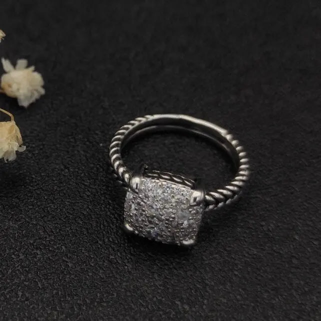 FASHIONISTA DY High-Quality Silver-Plated Four-Claw Full-Diamond Ring, Gold-Plated Diamond Ring, Jewelry