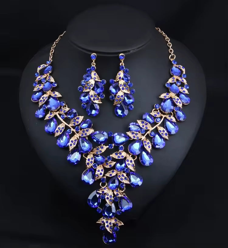8 SETS FOR £79/-