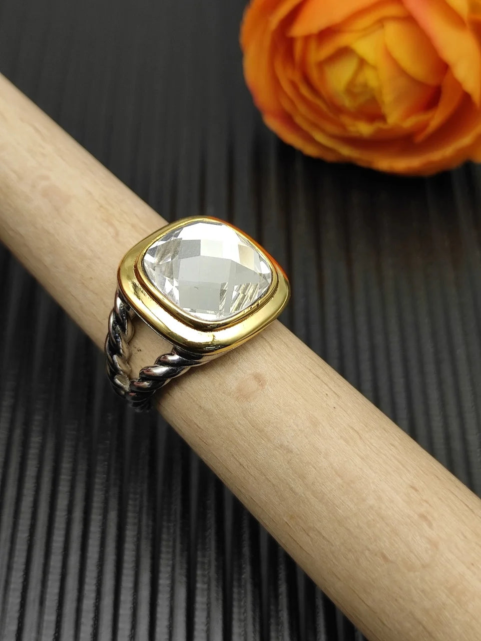 FASHIONISTA DY High-Quality Silver-Plated 14mm Square Diamond-Set Ring, Gold-Plated Colored Gemstone-Set Ring, Jewelry