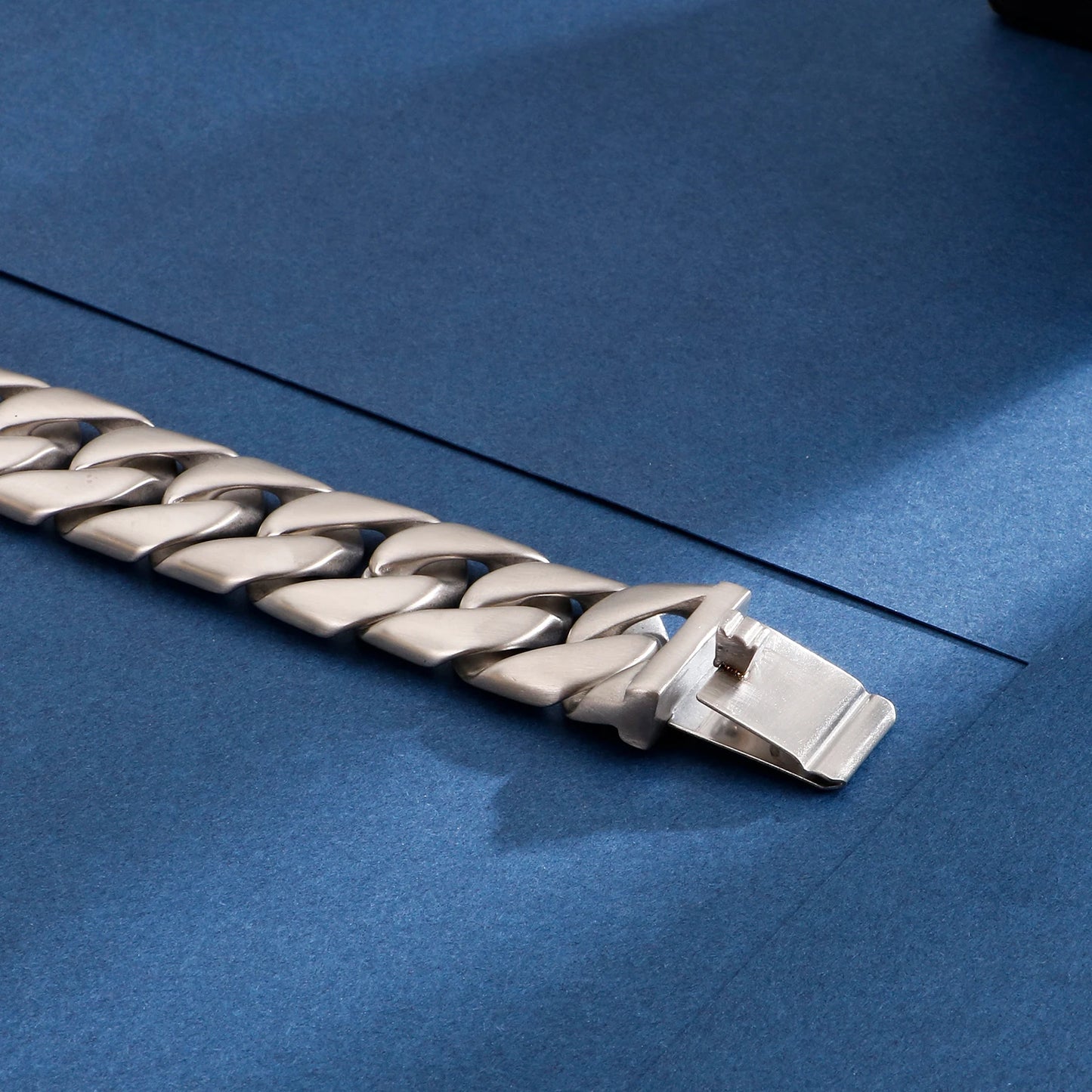 KALEN Retro Domineering Stainless Steel Bracelet Man