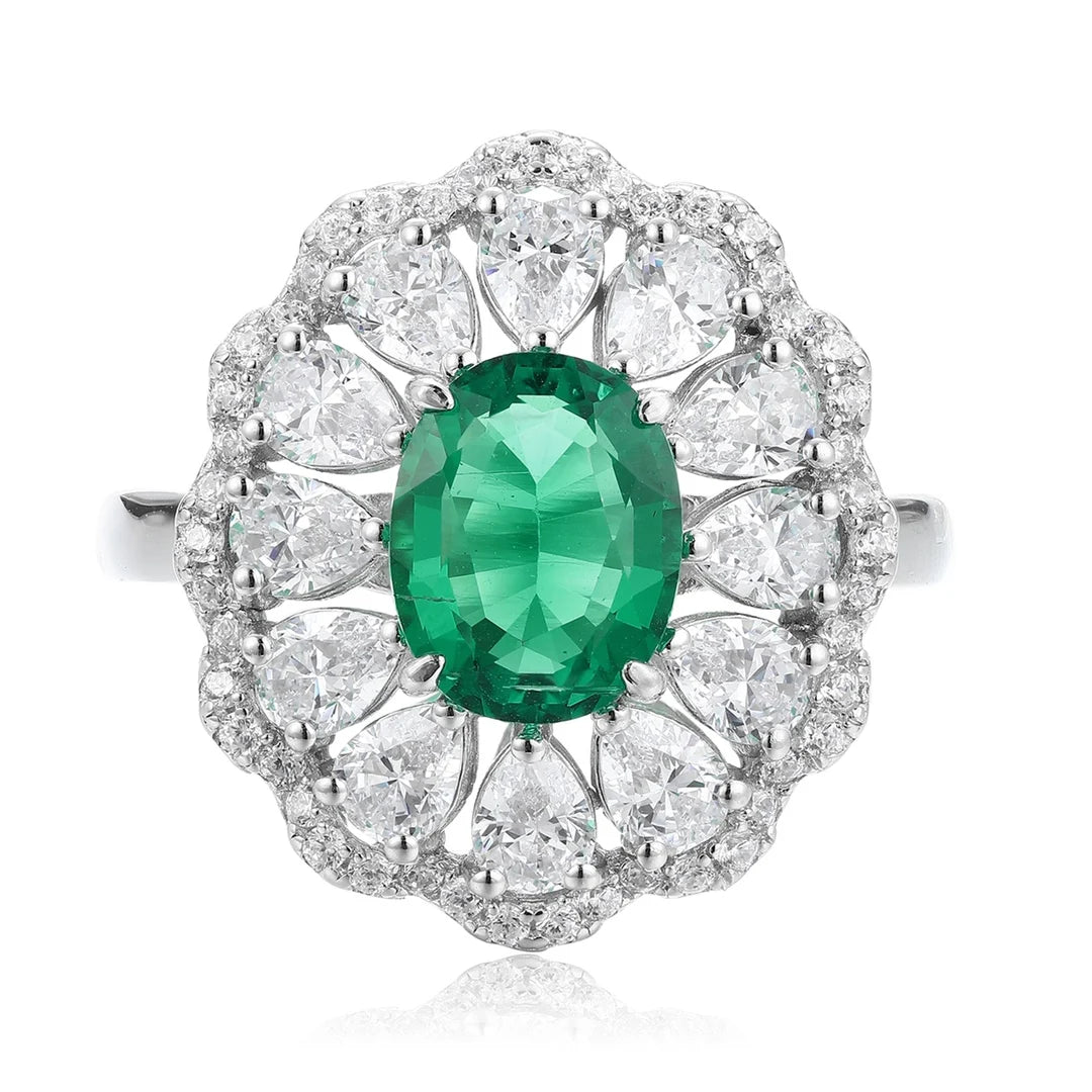 Gemfiori S925 Silver Cultivated Emerald Ring Main Stone: 1.705CT Side Stones:3.63CT Weight: 5.82g