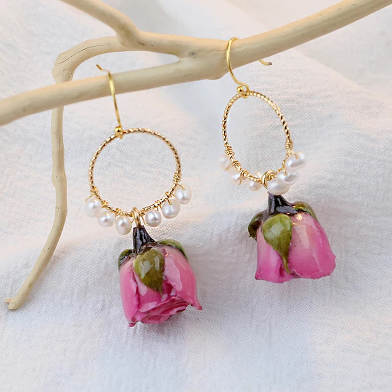 Popular European and American Niche Design Sense Rose Earrings, Natural Pearl Temperament Earrings, Women's Fashion Earrings