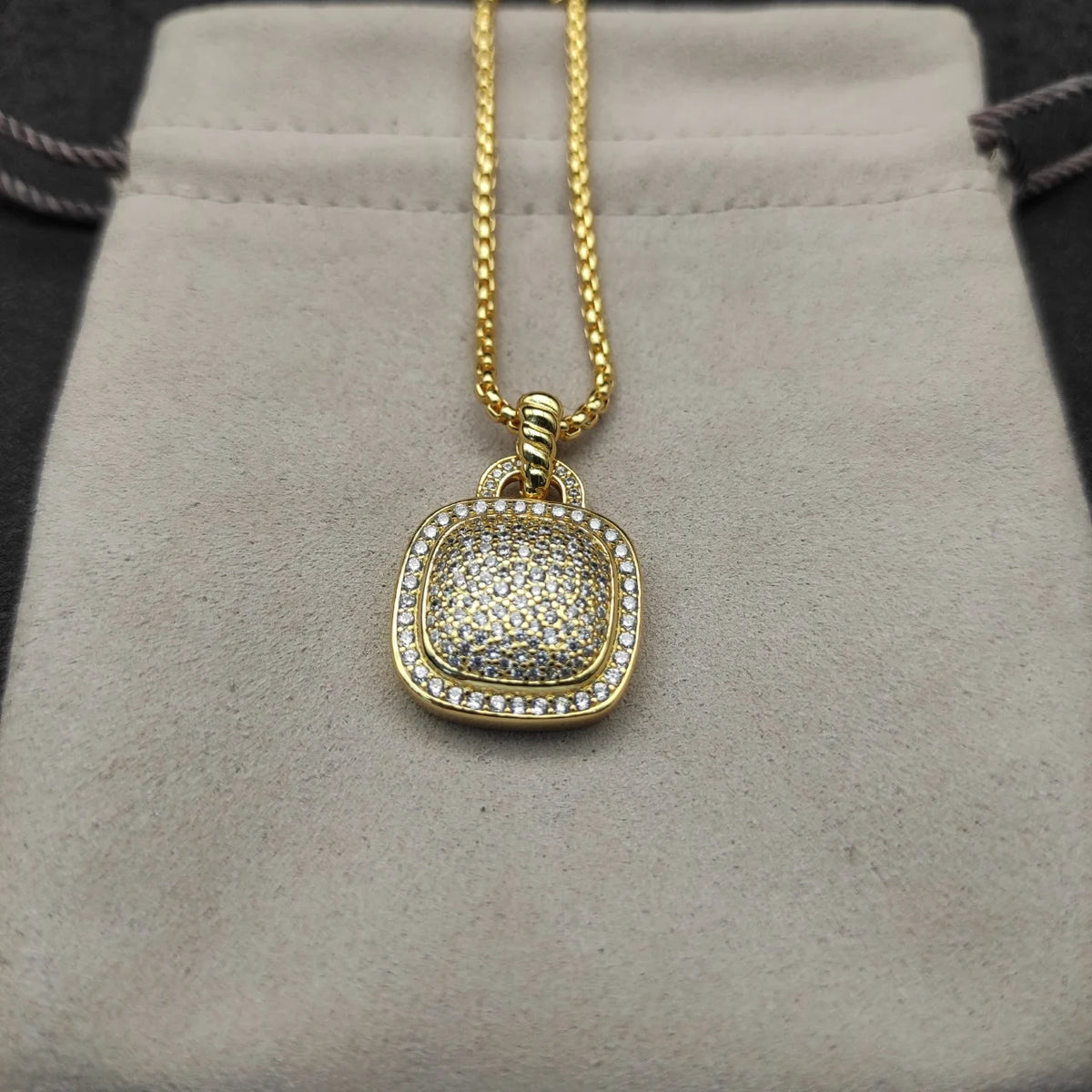 FASHIONISTA DY High-Quality Silver-Plated 14mm Square Diamond Necklace. Gold-Plated Colored Gemstone Necklace. Jewelry .