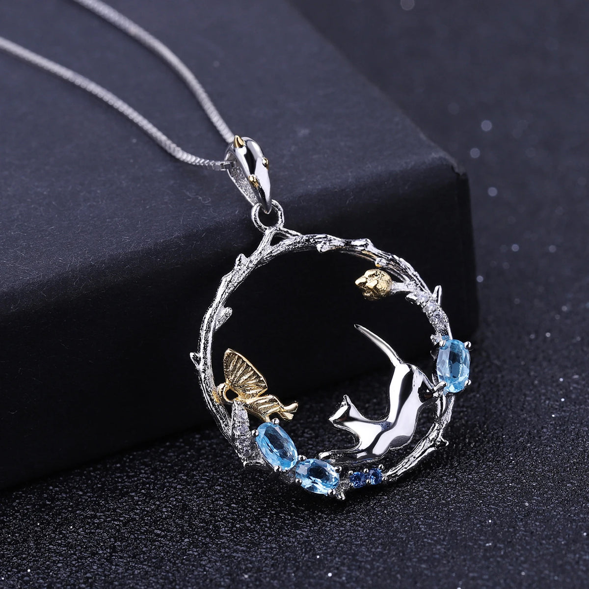 ArtistA C7784 Abiding Original Desig Kitten Chasing Butterfly Geometric Circle Oval Swiss Blue Topaz Drop Earrings Pendant & Ring Set