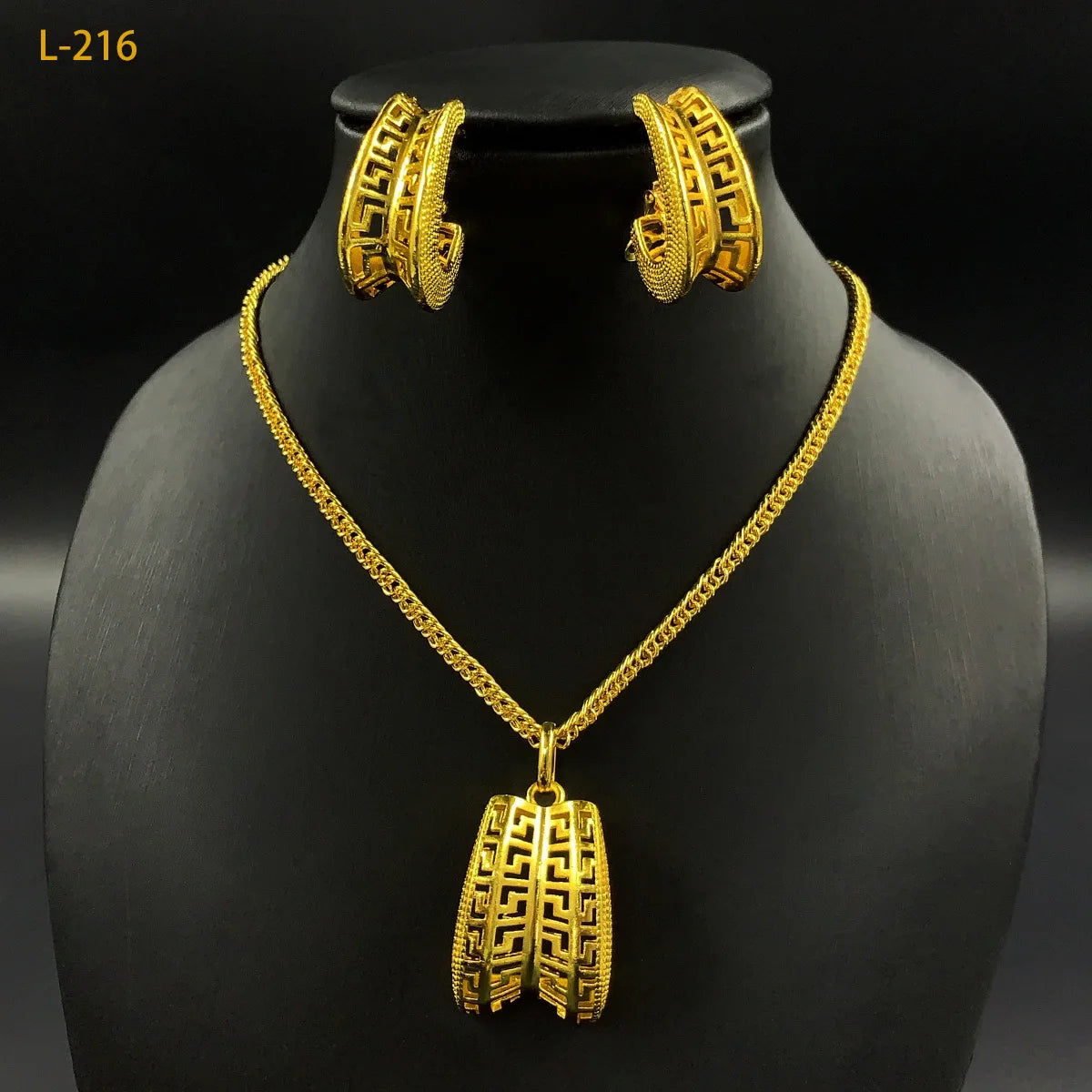 24K Gold Alloy Two-Piece Jewelry Set Indian Dubai Wedding Accessories Sand Gold Twisted Geometric Necklace Earrings for Unisex