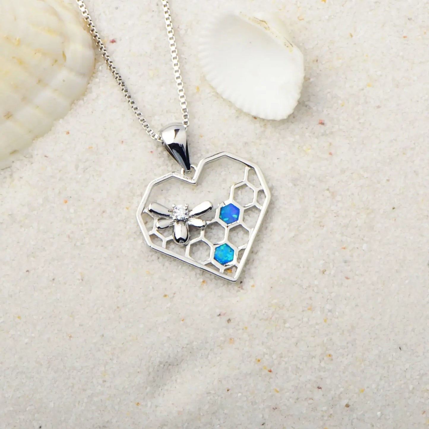TikTok INS Wind Hawaii Beach Explosion Copper Alloy Silver Plated Lab Created Opal Dragonfly Vintage Party Box Chain Women's