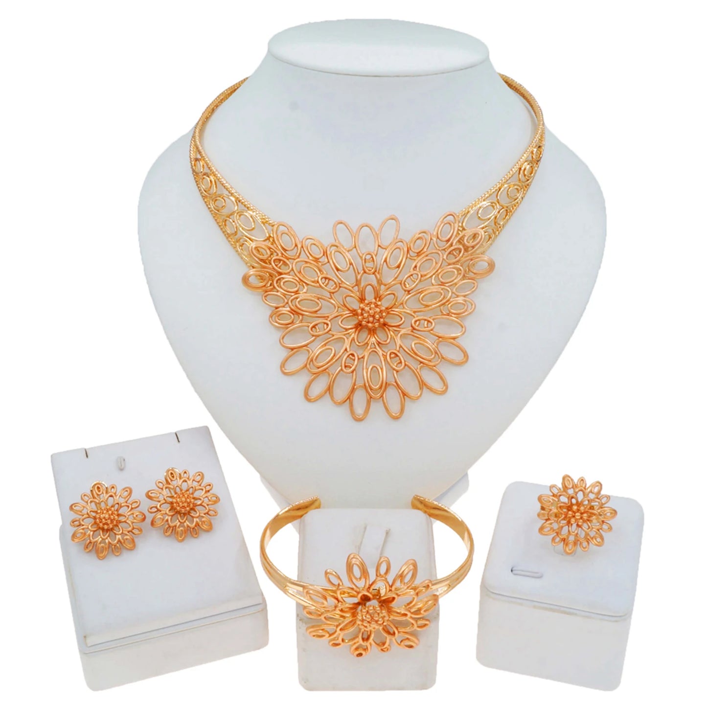 Zhuerrui High-end Accessories Gold Jewelry Sets Cheap Hollow Out Necklace Jewelry Set Beautiful Valentine's Day Gifts HC23247