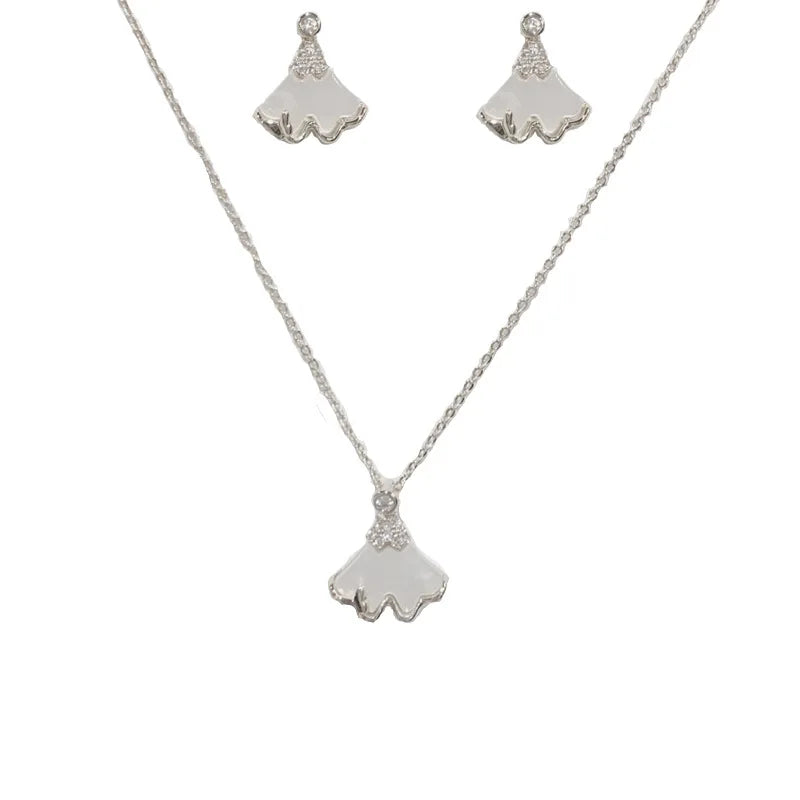 Top Quality Fashion Copper Ginkgo Leaf Necklace and Earrings Set with Zircon Classic Real Gold Plated Jewelry Set for Women