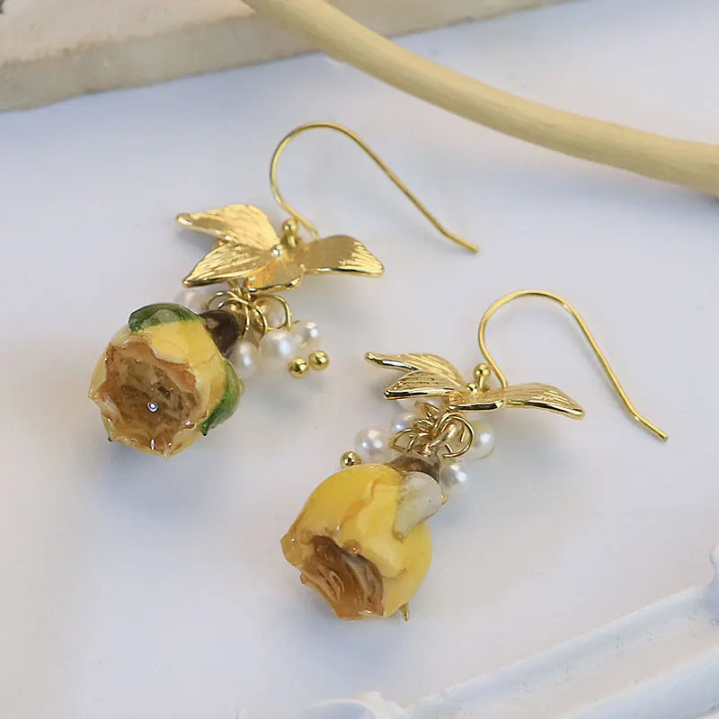 Popular European and American Niche Design Sense Rose Earrings, Natural Pearl Temperament Earrings, Women's Fashion Earrings