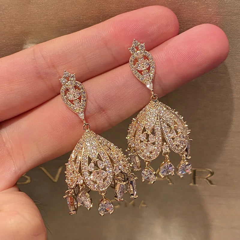 Lantern Palace Lady Statement Jewelry Women Boho Bohemia Kundan Jhumka Indian Gold Dangling Tassel Stud Earrings for Women