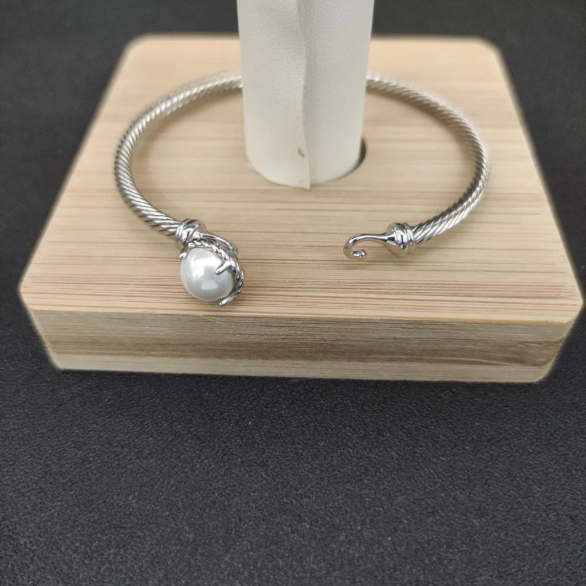 FASHIONISTA DY High-Quality Silver-Plated 3mm Diamond Bracelet, Fashionable Silver-Plated Colored Diamond Bracelet, Jewelry