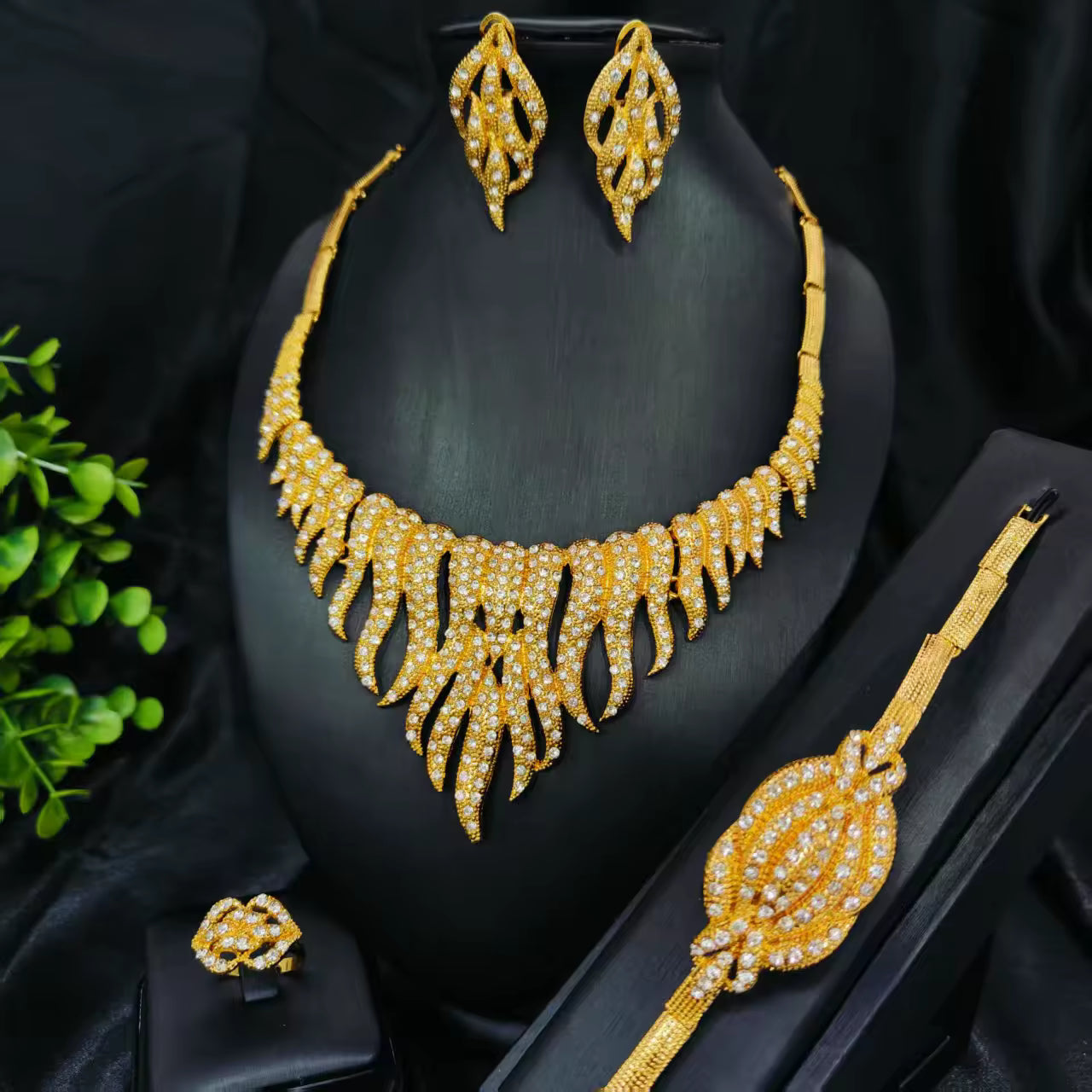 NLB01SPECIAL130 10 sets for £79/-