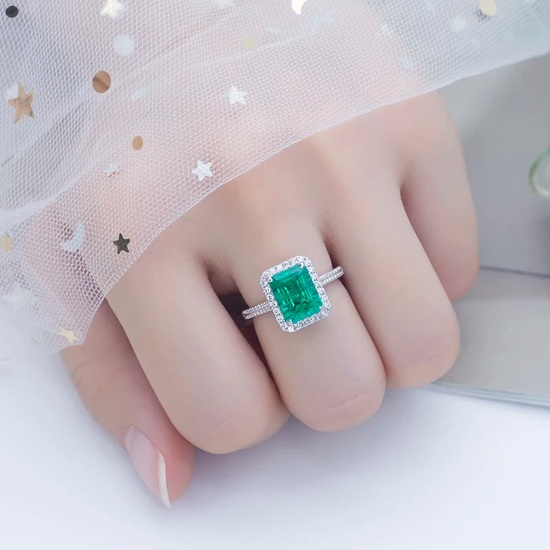 MS-608 18k Gold Custom  Women  Fashion 7*9mm Emerald Cut Emerald Halo Ring