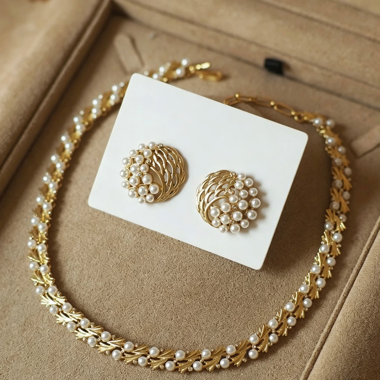Bella Viva Leaf Necklace & Stud Earrings Jewelry Set, 18K Gold Plated Brass & Imitation Pearl,  for Women Party, Banquet & Daily