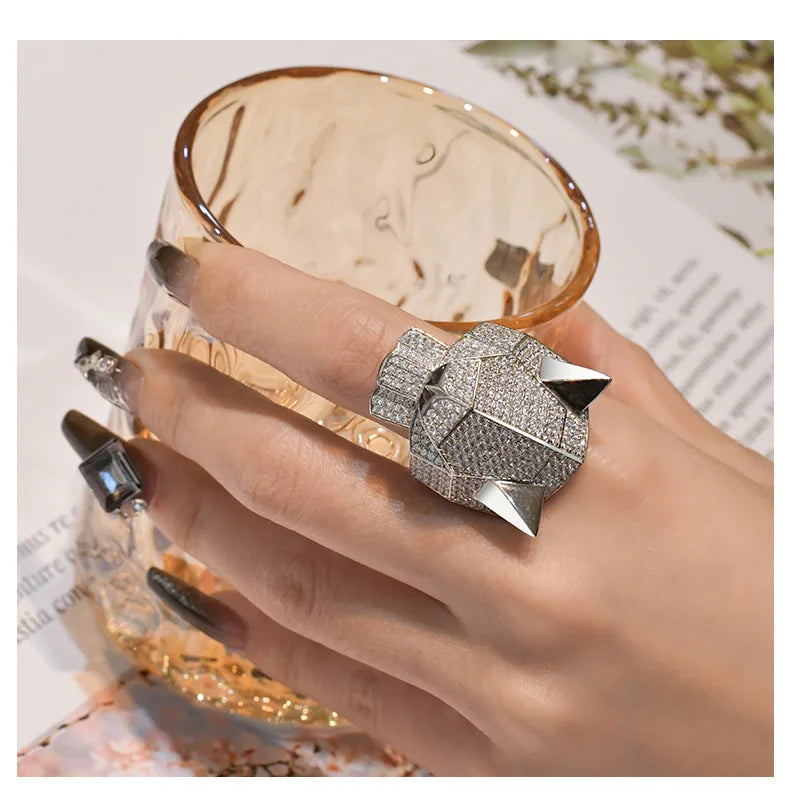 MuShan Luxury Platinum Plated Women's Wedding Party Leopard Head Ring High Carbon Diamond Precision Crafted Pure Silver Jewelry