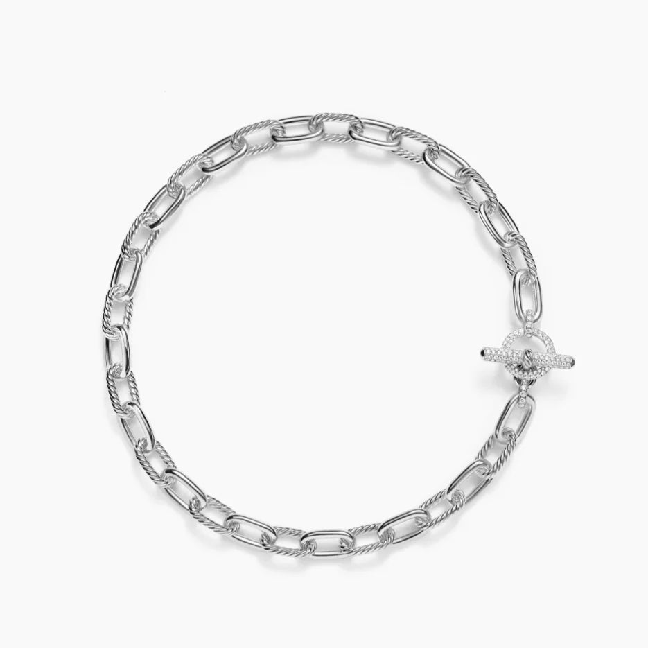 FASHIONISTA David High-Quality Silver-Plated Copper Alloy Sapphire and Diamond Necklace. Jewelry .