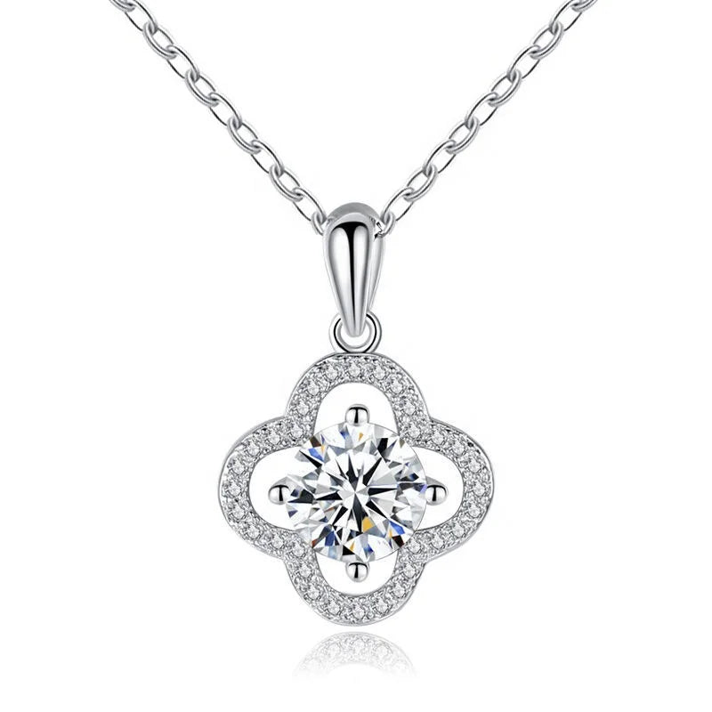 Blingbling VVS D 1ct 2ct 3ct Moissanite Stones 925 Sterling Silver Four Leaf Clover Necklaces