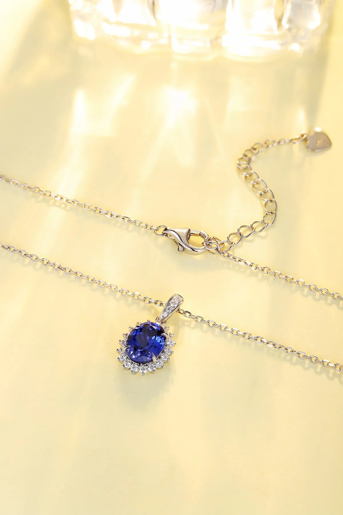 Gemfiori Anster 925 Sterling Silver High-quality Cultivated Sapphire Necklace - Suitable for Parties or As a Gift