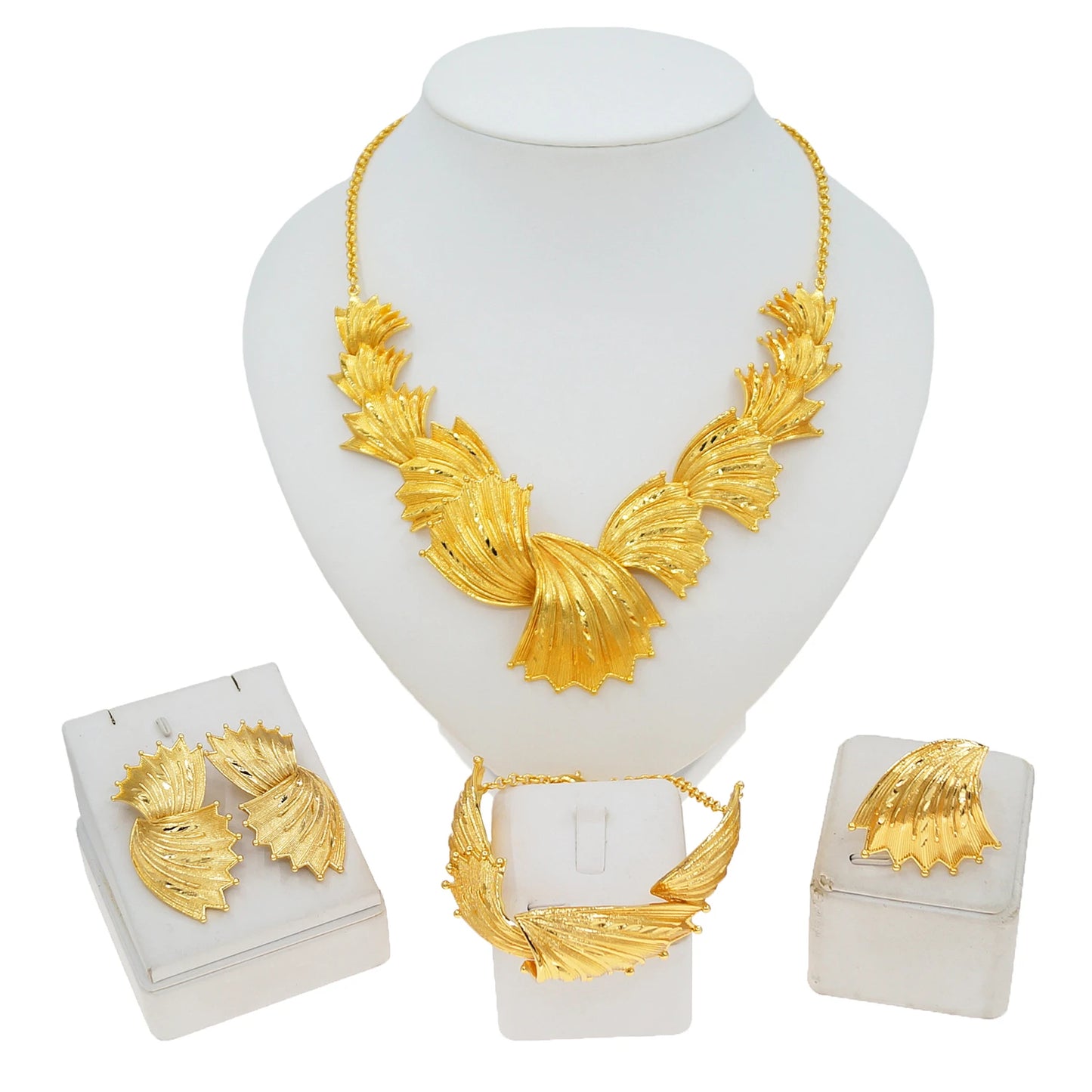 Zhuerrui New Fashion Dubai Accessories Set Trend Design 24K Gold Plated Bracelet Earrings Nigeria High-end Engagement RingHK0150