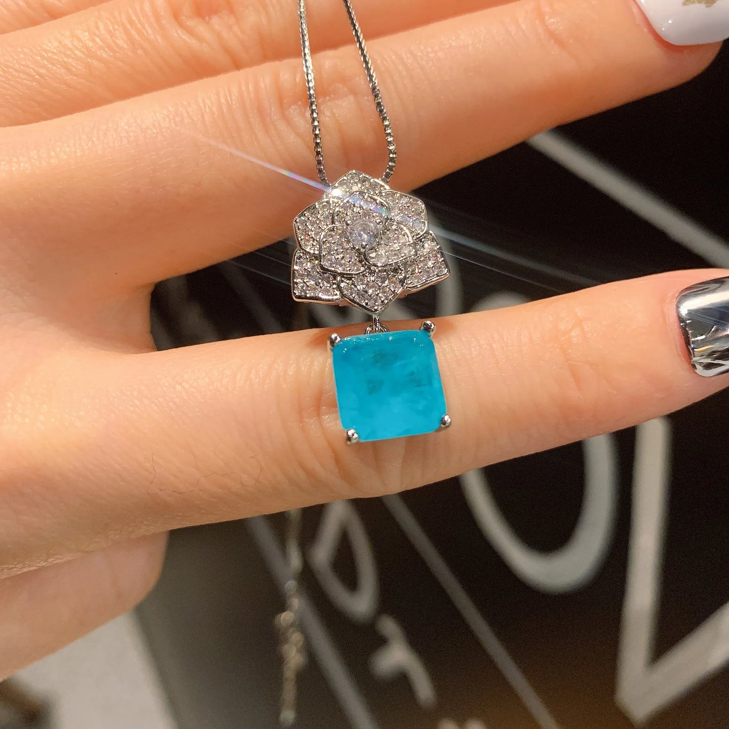 Fashion Eco-friendly Copper Romantic Events Floral Pendant Earrings Set 10*10MM Blue Zircon Flower Jewelry Set for Women