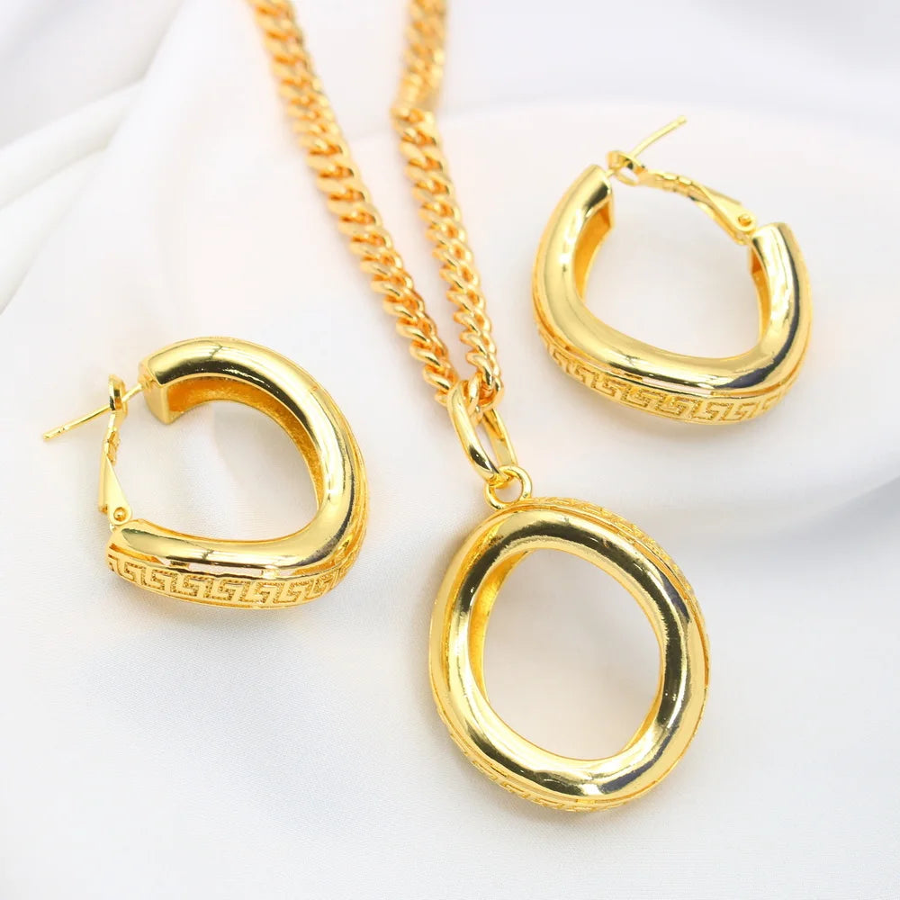 XOTICA Elegant Vintage 18K Gold Plated Copper Jewelry Set Hypoallergenic Necklace and Earrings for Weddings and Parties