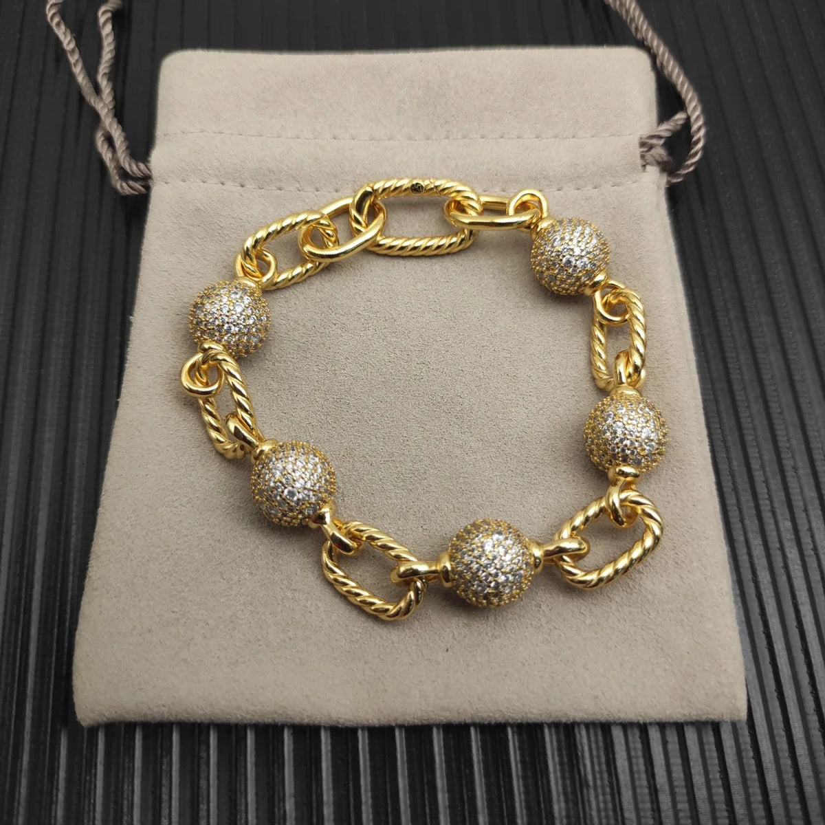 FASHIONISTA DY High-Quality Silver-Plated Round Brilliant Diamond Fashion Bracelet, Gold-Plated Diamond Bracelet, Jewelry