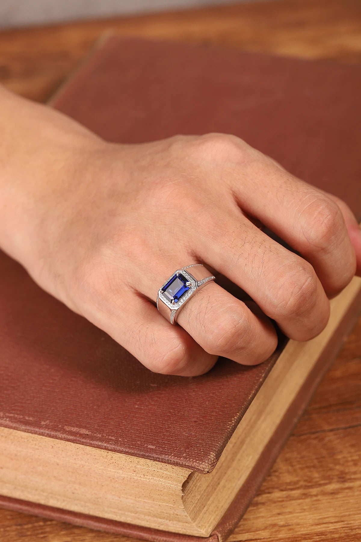 Gemfiori Luxury Wedding Jewelry Men Sterling 925 Silver Men Ring 3.4ct Lab Grown Sapphire Men Ring