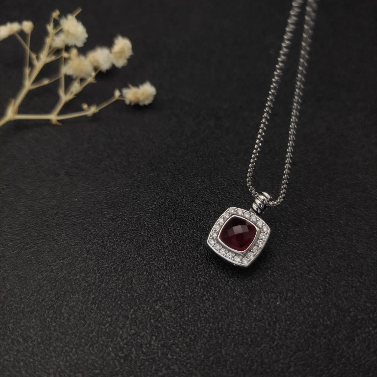 Gemfiori FASHIONISTA DY High-Quality Silver-Plated 7mm Square Diamond Necklace. Gold-Plated 7mm Colored Gemstone Necklace. Jewelry.