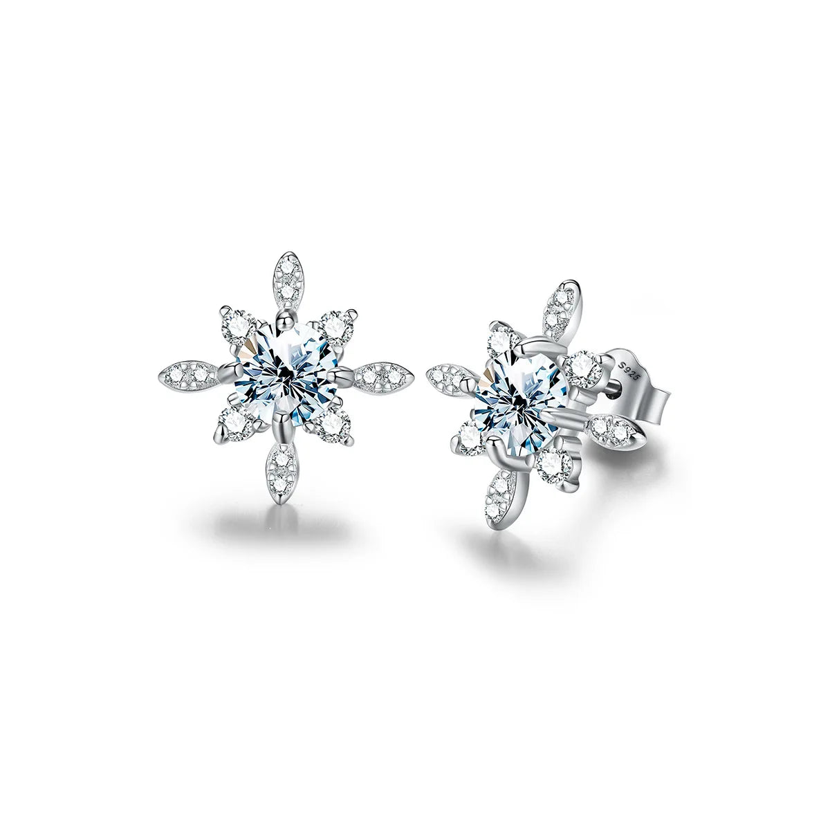 ArtistA Moissanite Jewelry Stud Earrings Classic Heart Vvs2 Moissanite GRA Certificate 925 Earrings Silver Jewelry for Women