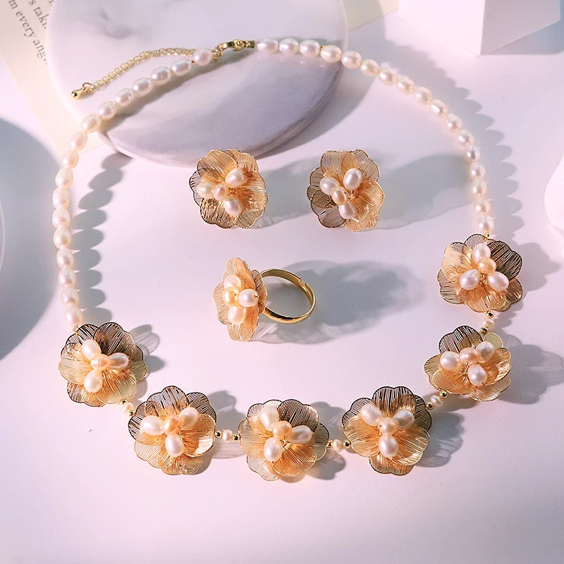 Natural Pearl Copper Gold-Plated Flower Necklace Earrings Ring Set Luxurious Design Set Banquet Wedding Women's Jewelry GS0225