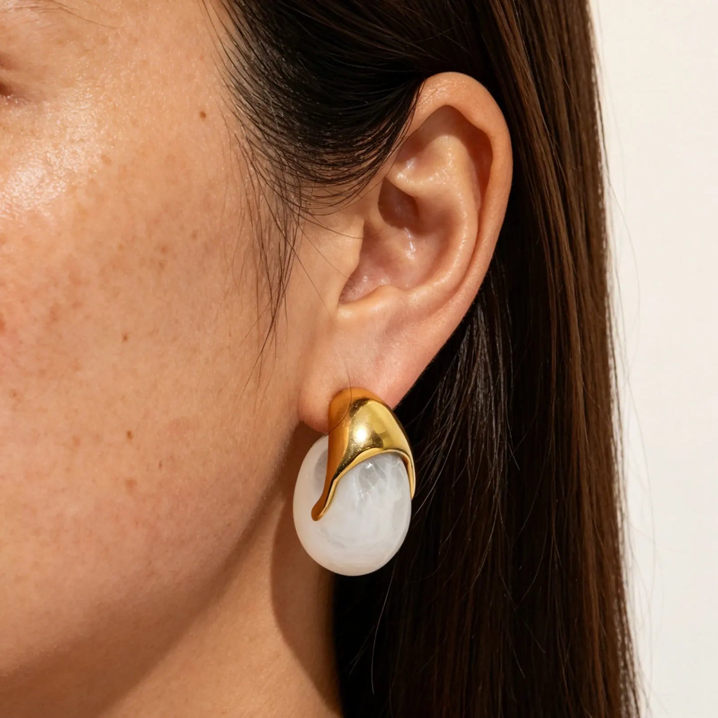 Joolim PVD Plated Wholesale Waterproof Chunky Vintage Marble Pattern Resin Pear C Shape Hoop Earring Stainless Steel Jewelry