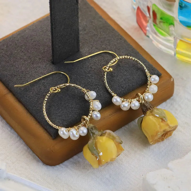Popular European and American Niche Design Sense Rose Earrings, Natural Pearl Temperament Earrings, Women's Fashion Earrings