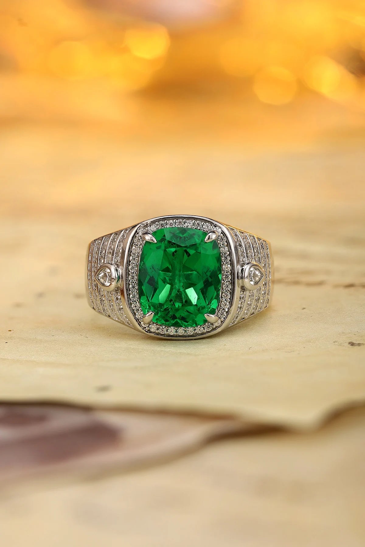 Gemfiori New Design Retro Lab Grown Emerald Gemstone Ring Sterling 925 Silver Mens Rings Big Size Rings for Men Wedding Party Jewlery