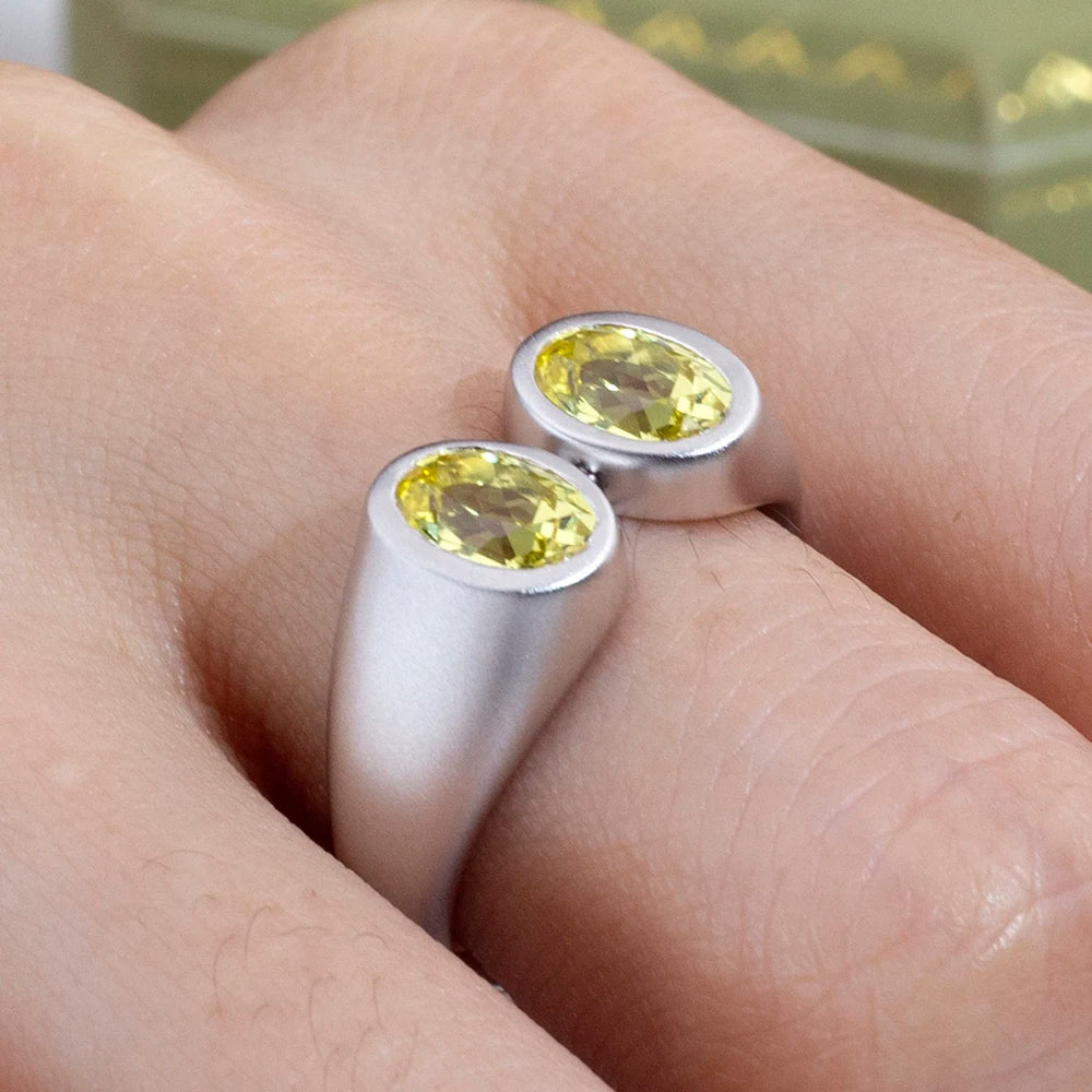 Hot Selling MSR-1901 Latest Designed 925 Silver Two Stones Oval Cut Yellow Sapphire Lab Grown Gemstone Ring
