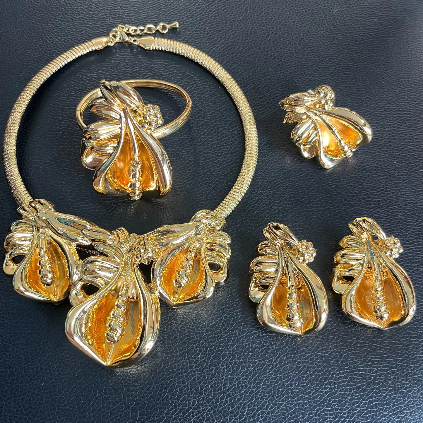 Zhuerrui Luxury Copper Ring Gold Plated Jewelry Set the Latest Trend Fashion Nigerian Engagement Proposal Necklace RingHK02022