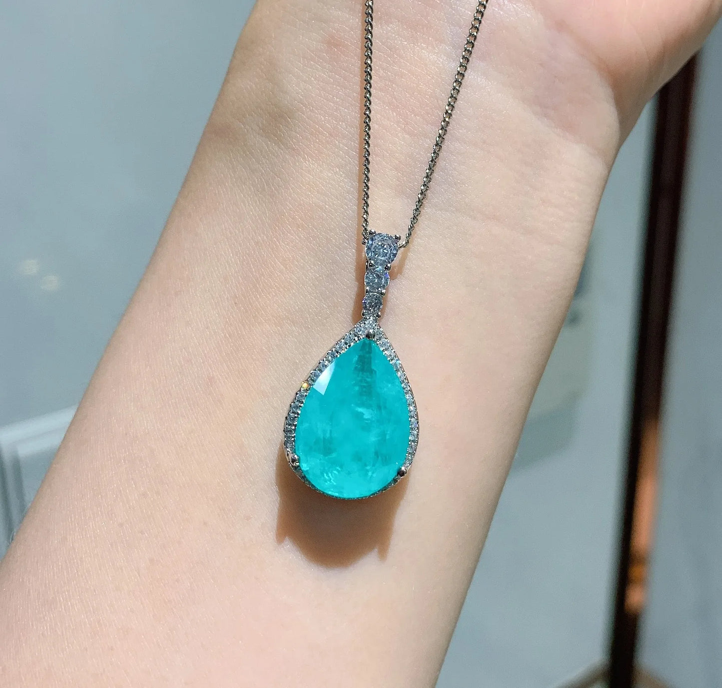 Elegant Fashion Jewelry Eco-friendly Copper 12-10MM Sea Blue Zircon Floral Pendant Earrings Set Women's Bridal Jewelry Set
