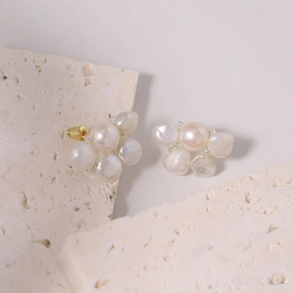18K Gold Plated Stub One Baroque Pearl Pendant Earrings Natural Freshwater Pearl Flower Cluster Earrings for Ladies