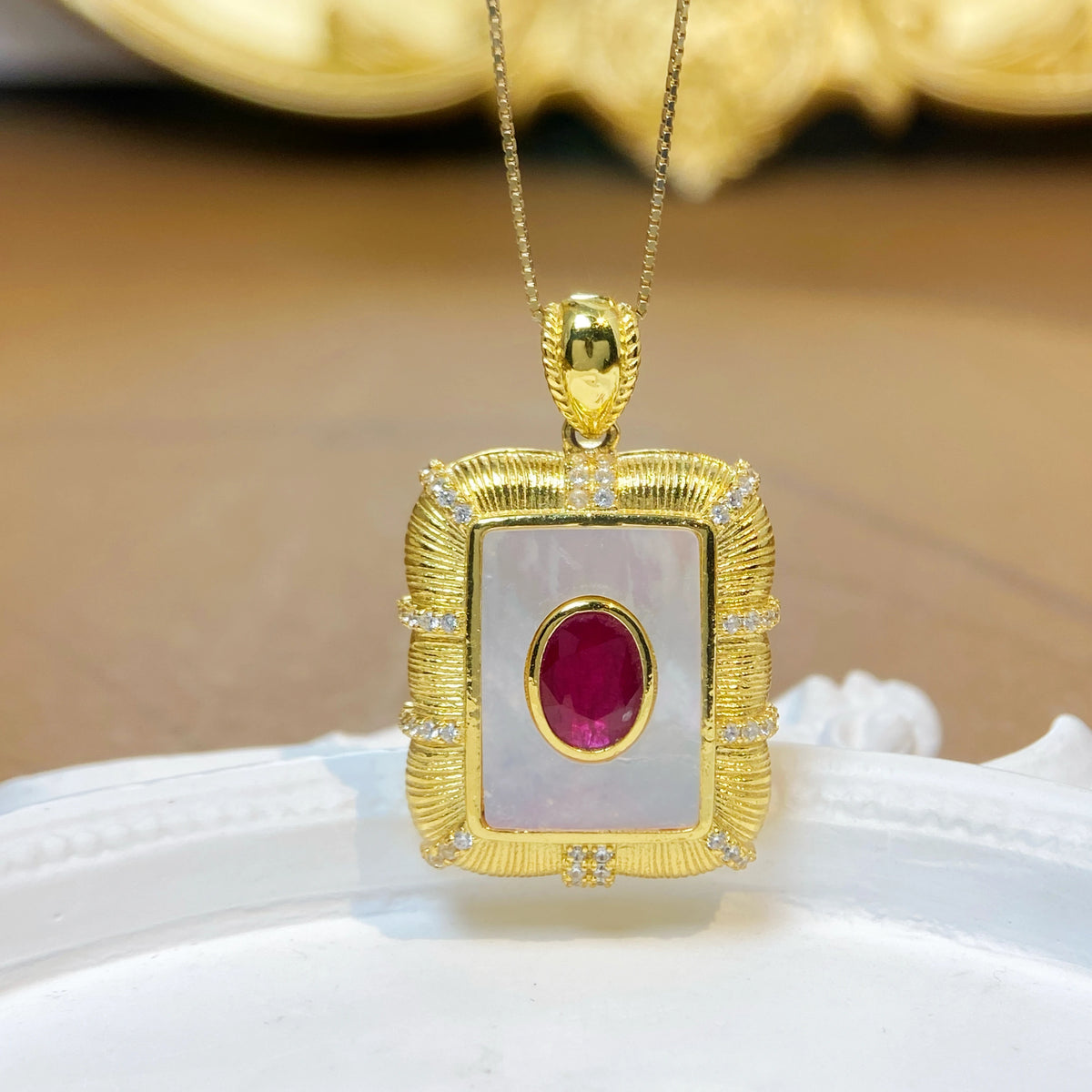 Gioiellieri Natural Ruby Pendant 925 Sterling Silver Gold Plated Setting High Quality Precious Red Gemstone Fashion Jewelry Gift