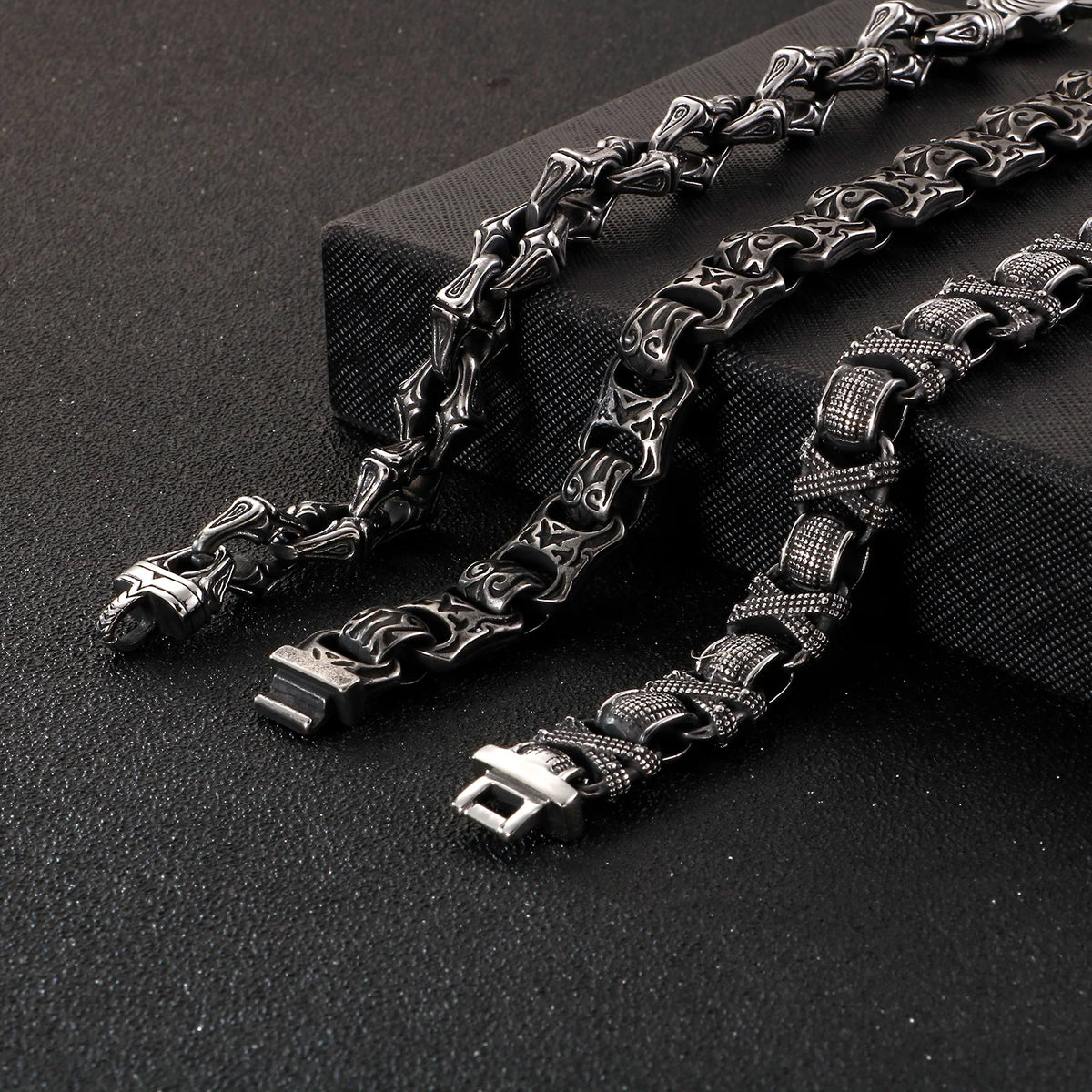 VIKING Mens Vintage Raven Charm Bracelet – Oxidized Black Stainless Steel