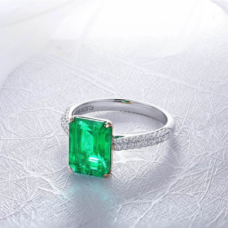 Gemfiori Custom Jewelry Ring 18k Gold Ring with Lab Grown Emerald and CVD Diamond from Shenzhen Gemfiori Wuzhou Gems