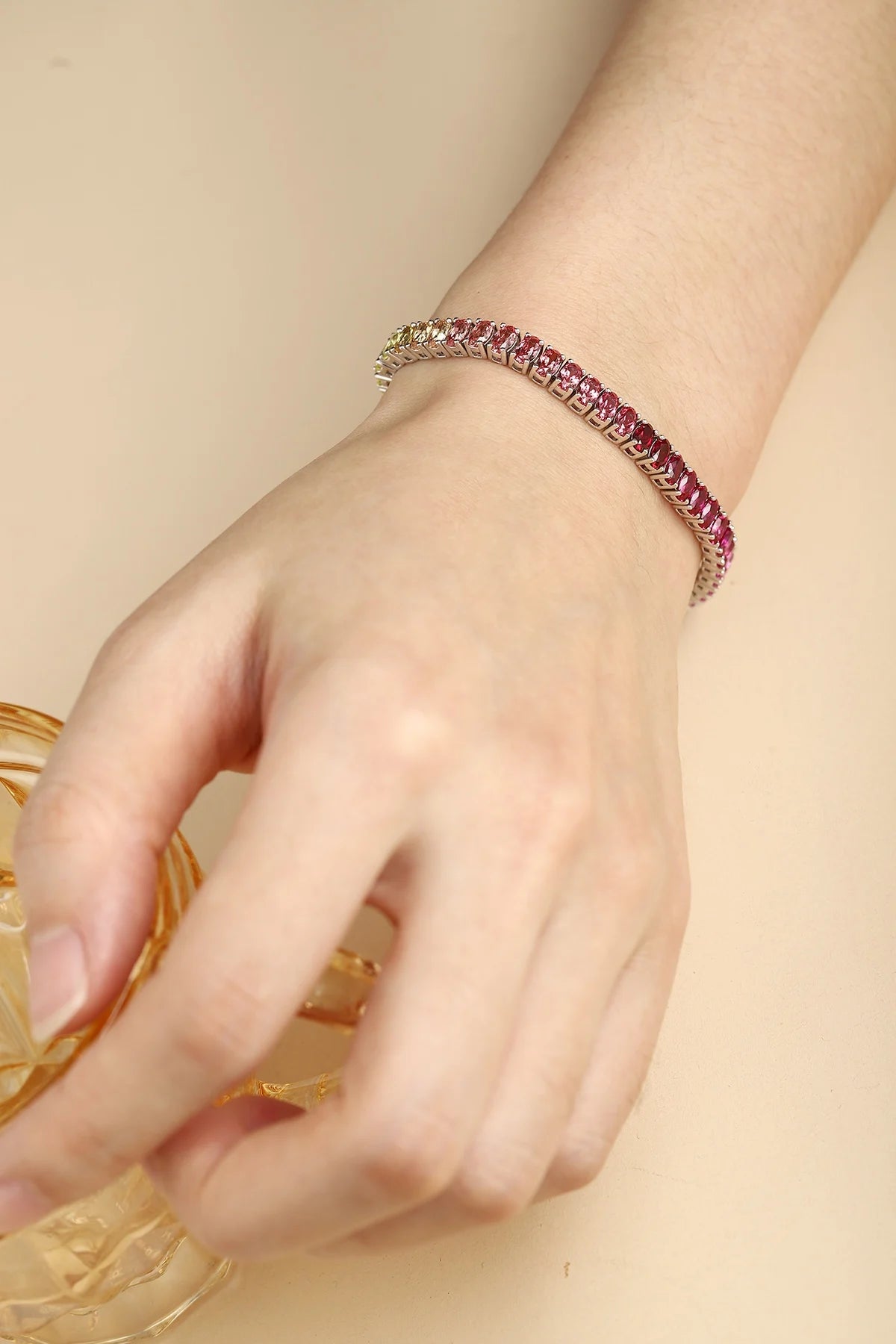 Gemfiori Anster Factory Price Trendy Oval Tennis Bracelet S925 Silver Hand Chain with Colored Sapphire Gemstones