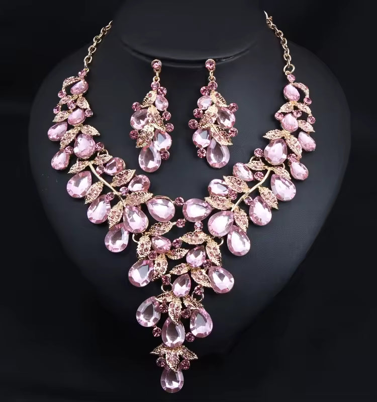8 SETS FOR £79/-