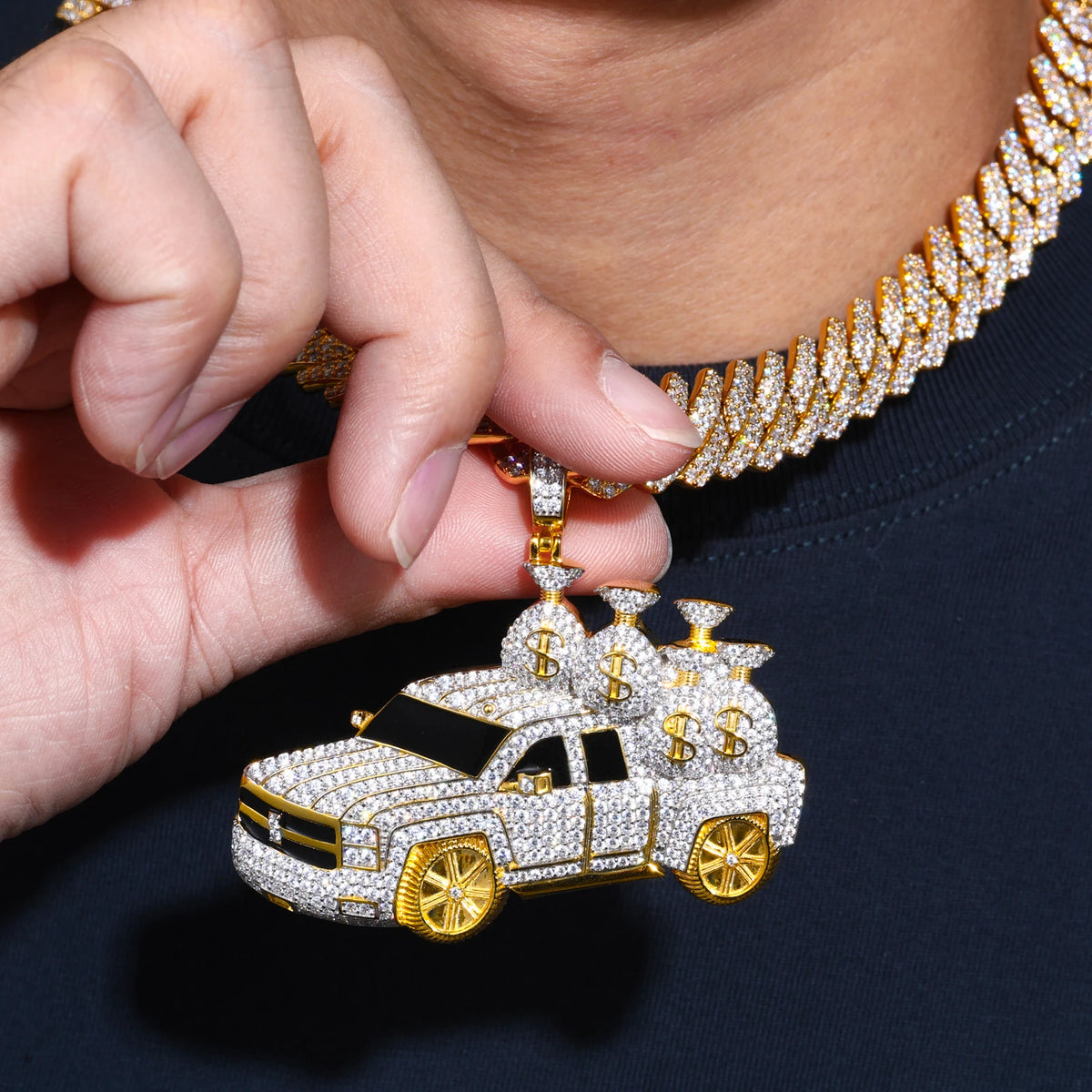 High Quality Hip Hop Jewelry 18K Gold Plated Brass AAAAA CZ Diamond Iced Out Pickup Truck Pendant with Money Bags
