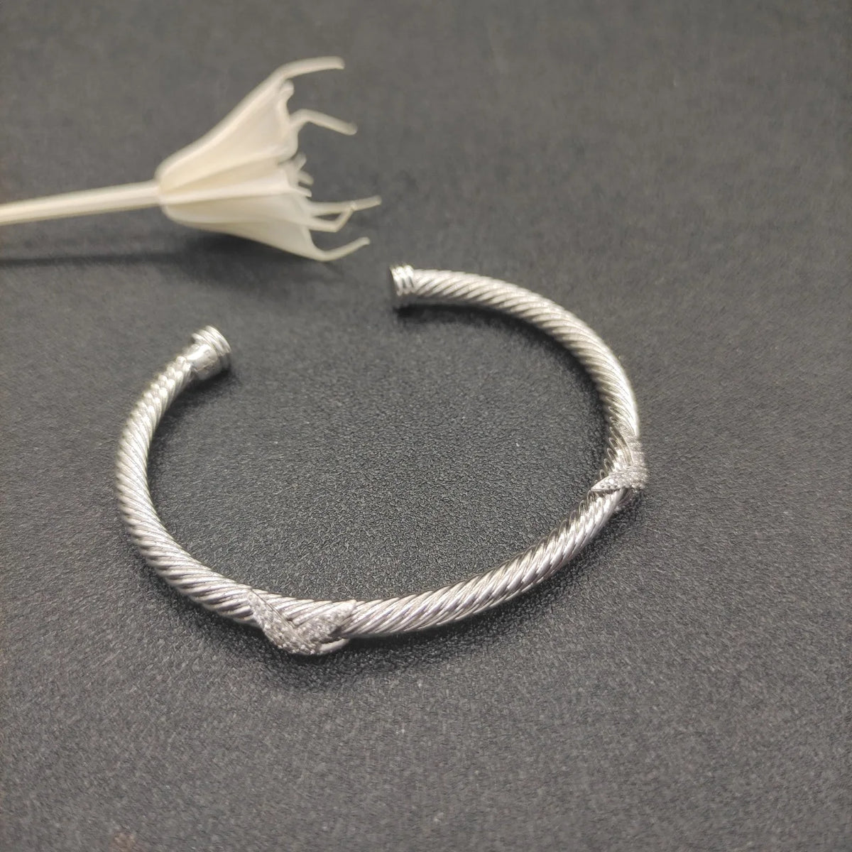 FASHIONISTA DY High-Quality 4mm Gold-Plated Diamond-Set Bracelet, Unisex Silver-Plated Diamond-Set Bracelet, Jewelry
